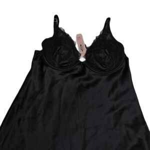 NWT Victoria's Secret Black Satin Chemise, Small